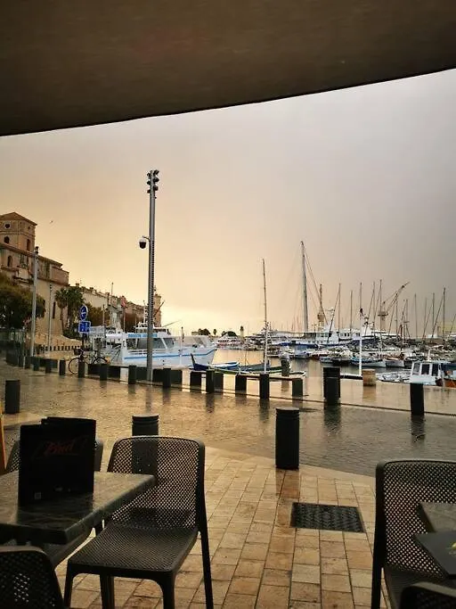 Bel Appartement Climatise Proche Calanques Vieux Port La Ciotat