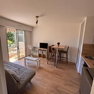 Beau Studio 300 M De La Plage Avec Parking La Ciotat